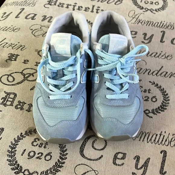 New balance women shoes - Picture 2 of 4